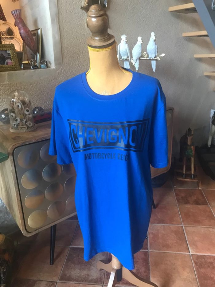 Chevignon t shirt neuf taille XXL couleur bleu