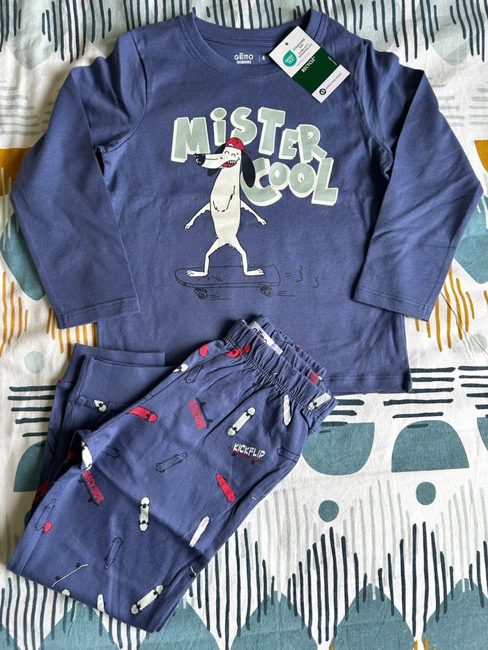 Lot de vêtements garçon neufs taille 4 ans - photo numéro 4