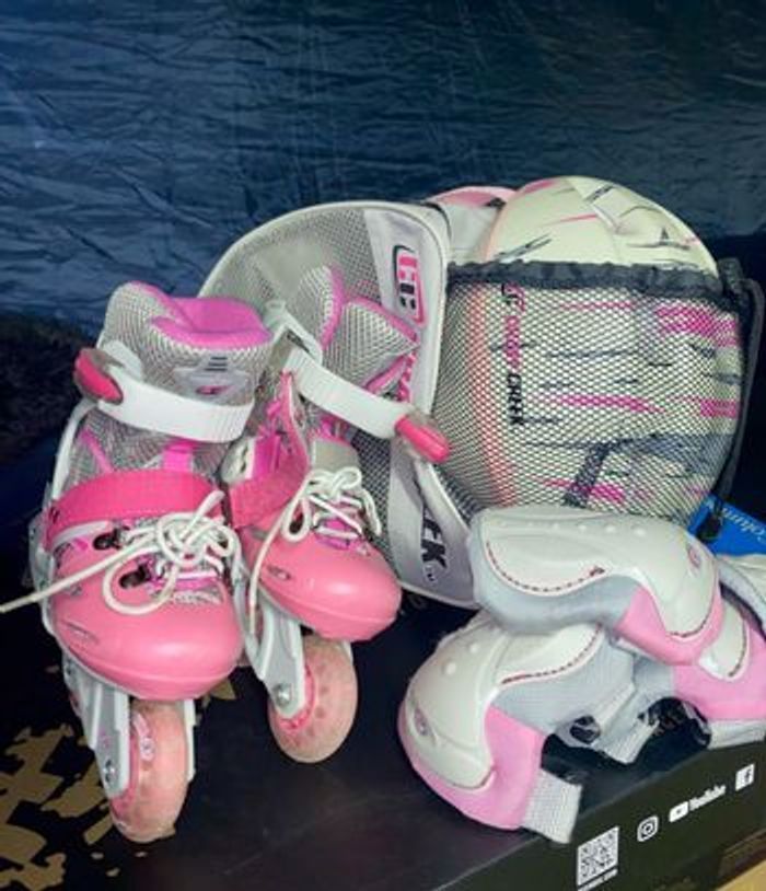 Roller réglable  28-32 rose