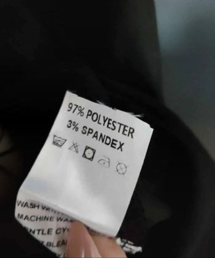 Cardigan Noir Court Grande Taille 54 – Élégant, Léger et Polyvalent 🖤 - photo numéro 8