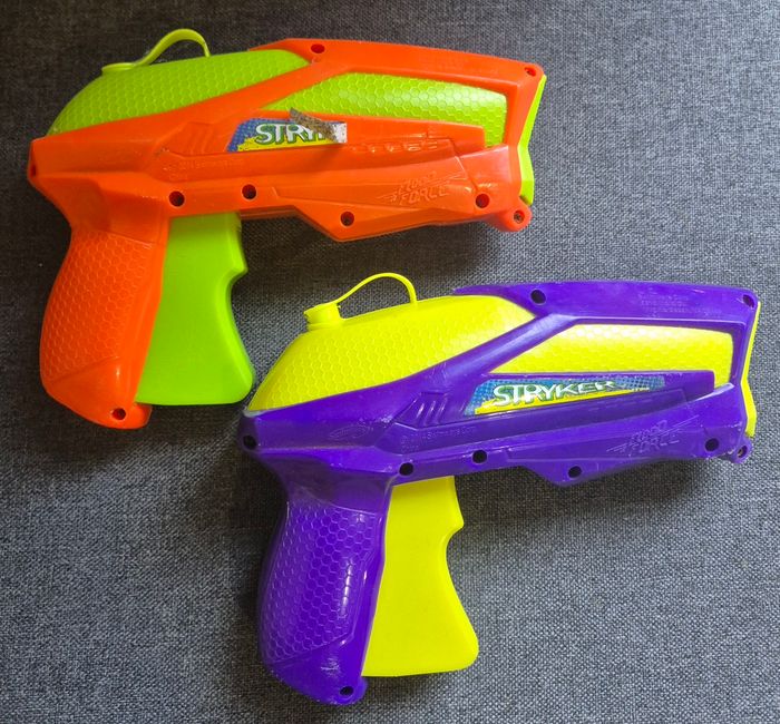 Pistolets à eau Flood Force SwimWays