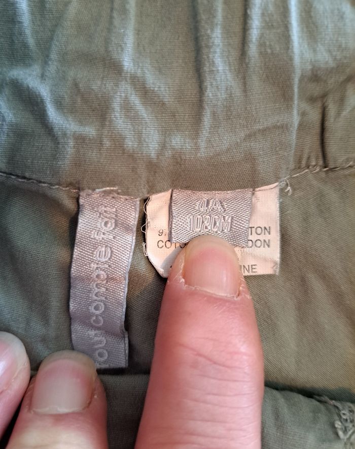 Pantalon fin kaki fille 4 ans TBE - photo numéro 6