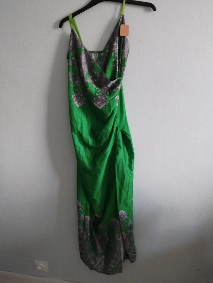 Robe taille S - photo numéro 2