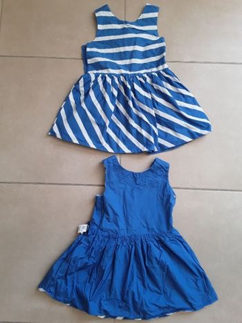 Lot 2 robes été réversibles bleues 5 ans OKAIDI TBE