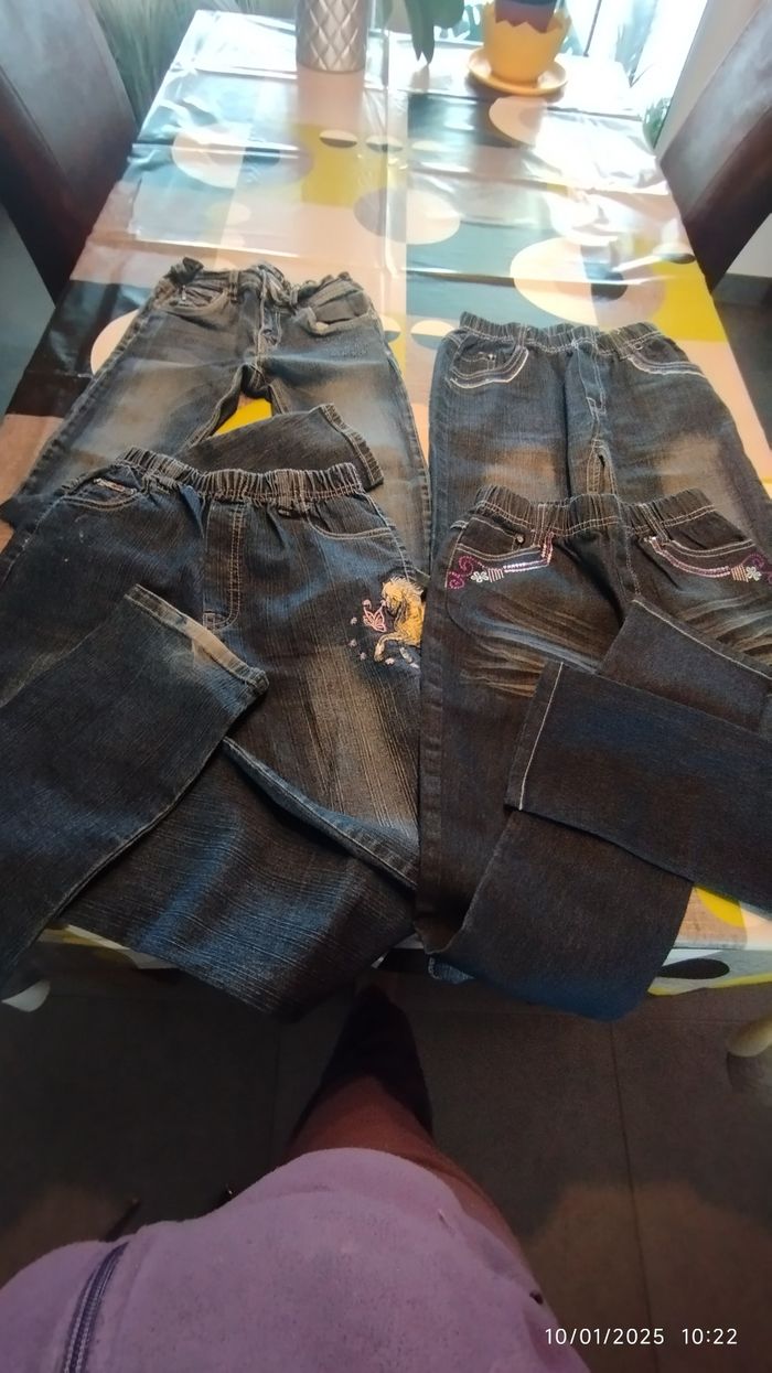 Lot de 4  jeans fille  10/14 Ans