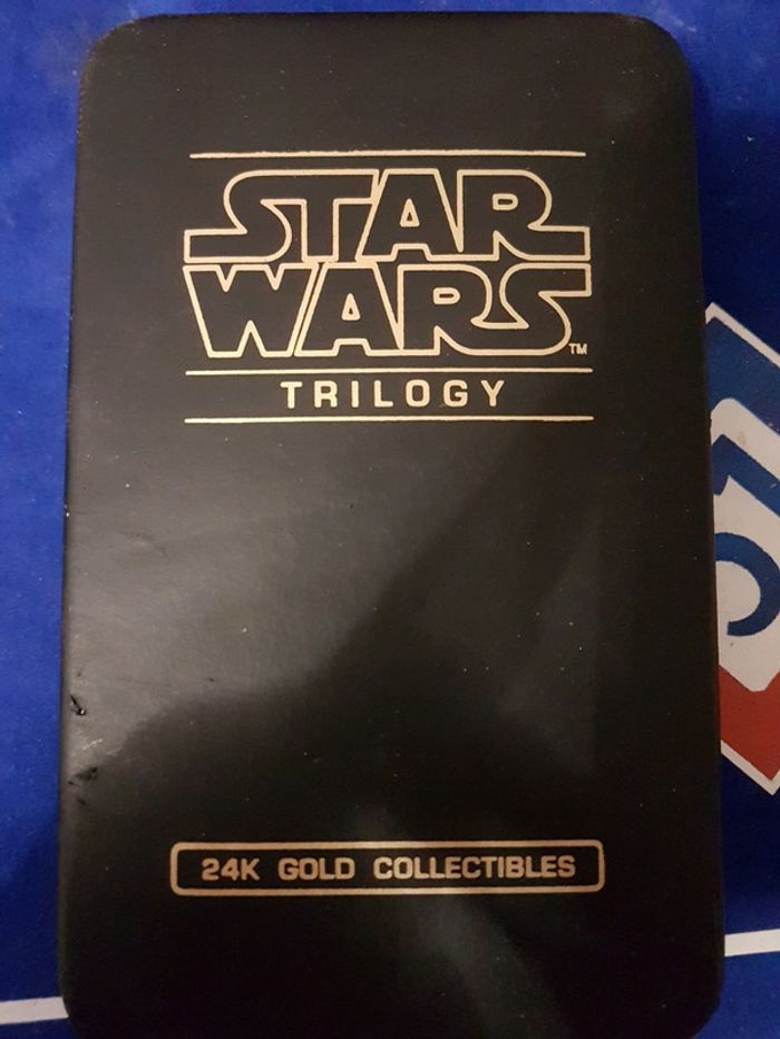 Coffret collector Star Wars carte en or - photo numéro 2