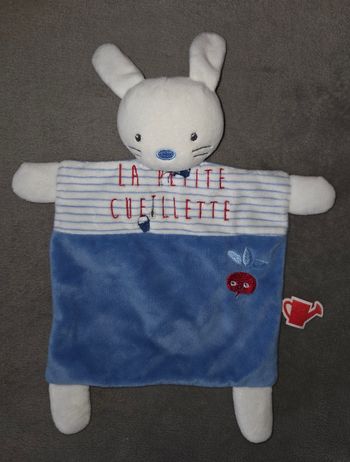 Doudou plat Lapin - La petite cueillette - Radis - Mots d'enfants