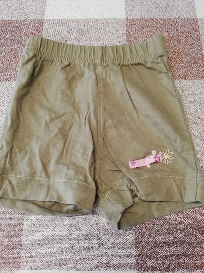Short kaki 18 mois
