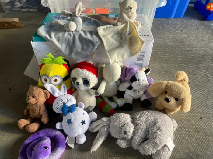Lot de 11 peluches - photo numéro 2