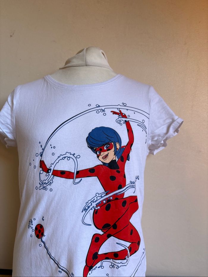 T-shirt fille taille 134/140 - photo numéro 2