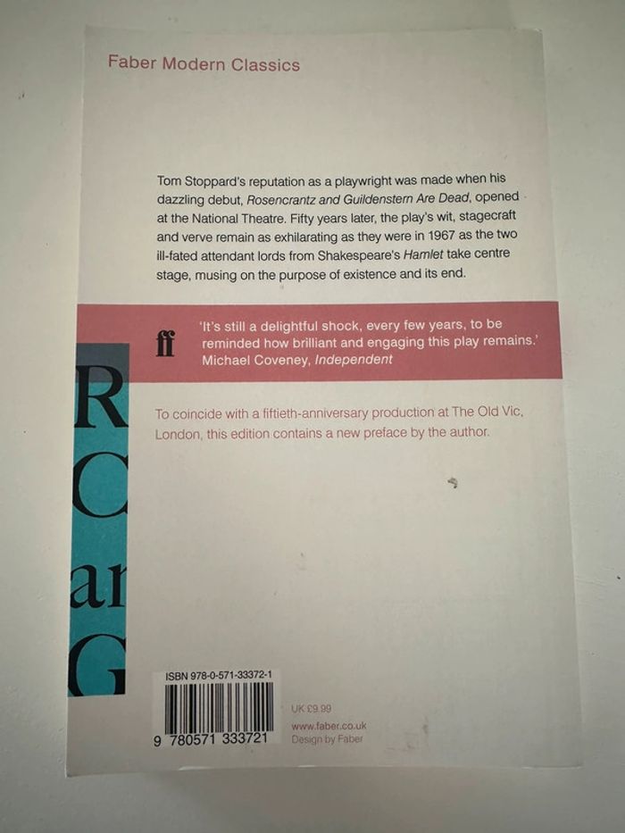 Livre en anglais Rosencrantz and Guildenstern are dead - photo numéro 3