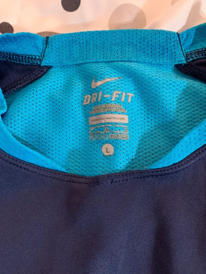 vend tee shirt très bon état - photo numéro 3