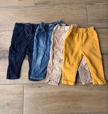 Lot 4 pantalons 12 mois