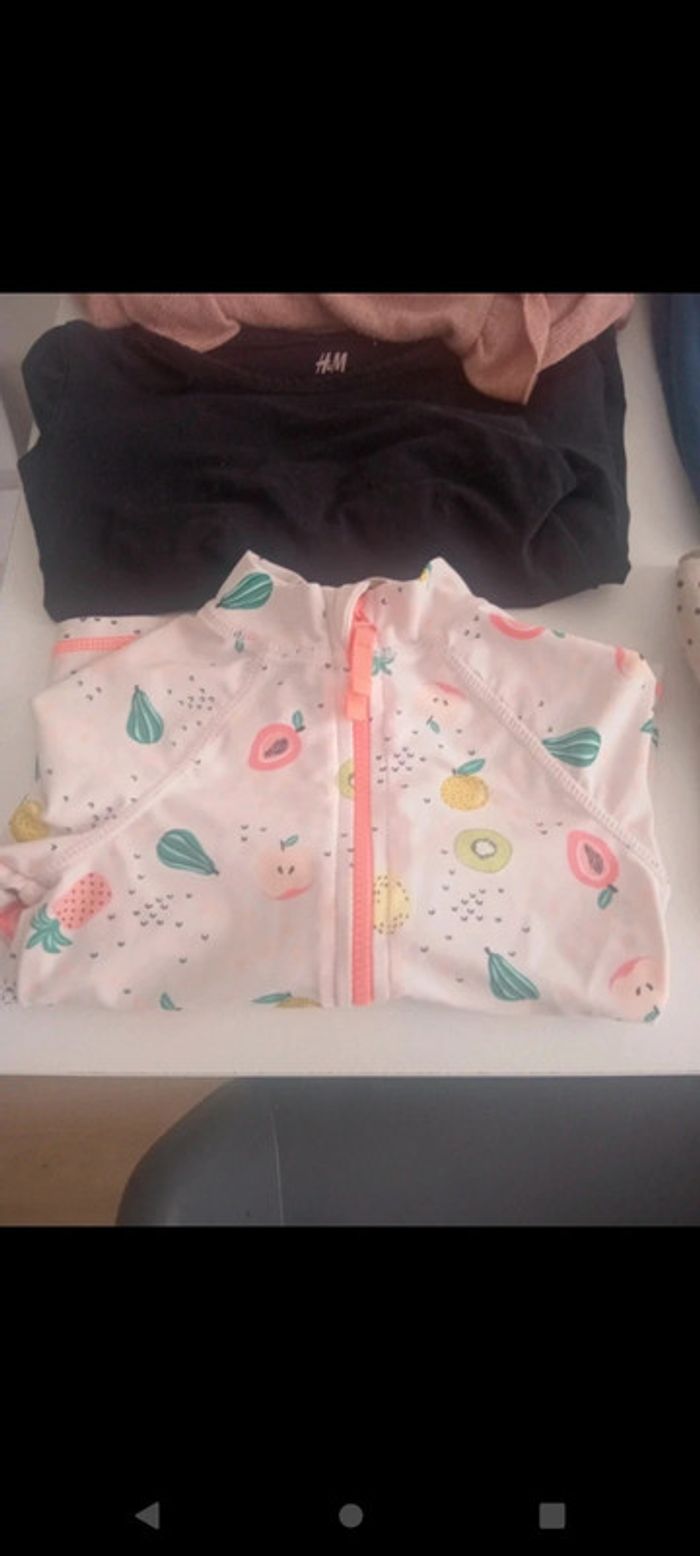 Lot de vêtements - photo numéro 2