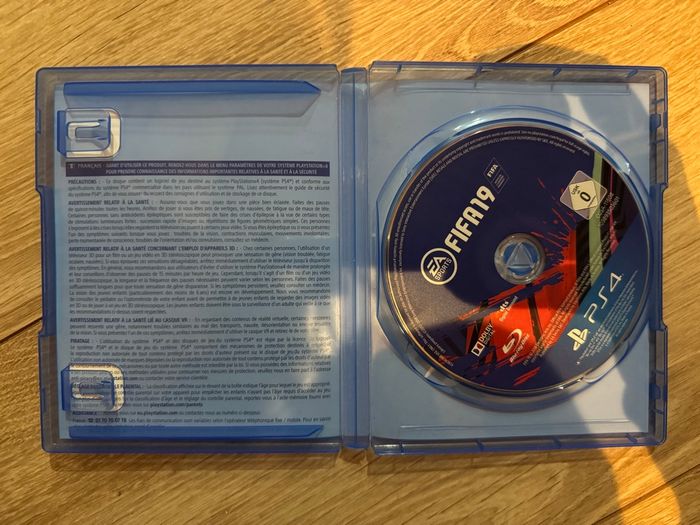 FIFA19 PS4 - photo numéro 2