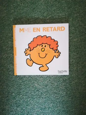 Album Mme en retard, tout neuf.