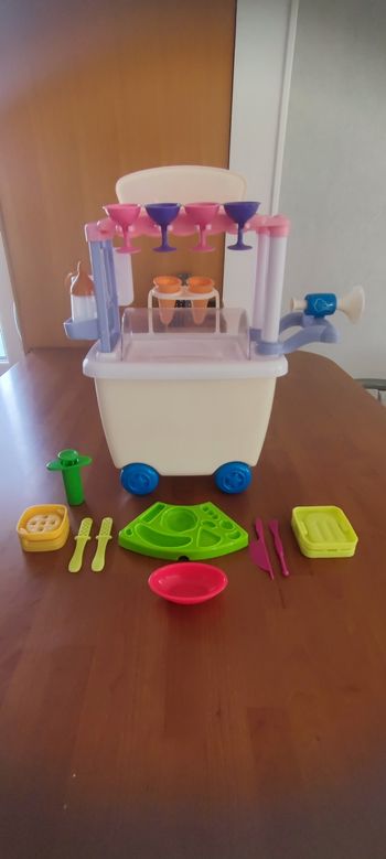 Chariot de glacier pâte à modeler Oxybul
Chariot de glacier pâte à modeler Oxybul
Chariot de glacier pâte à modeler Oxybul