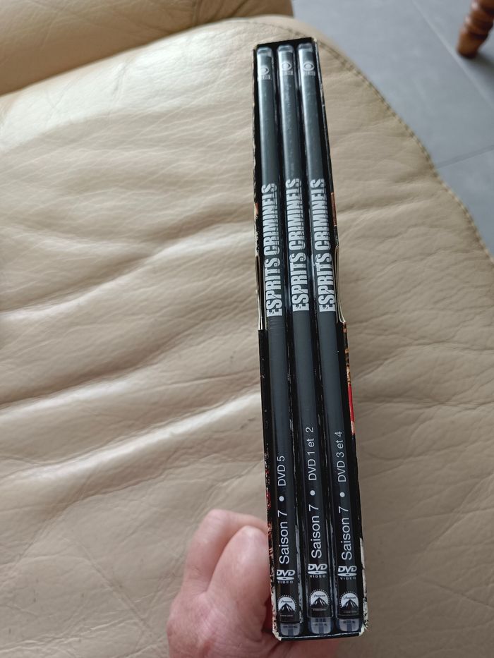 Coffret DVD esprits criminels saison 7 - photo numéro 2