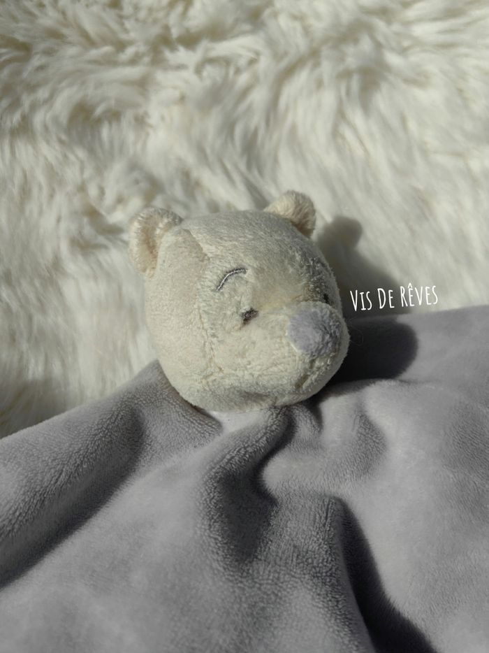 Doudou Winnie L'ourson jaune clair et gris Disney - photo numéro 3