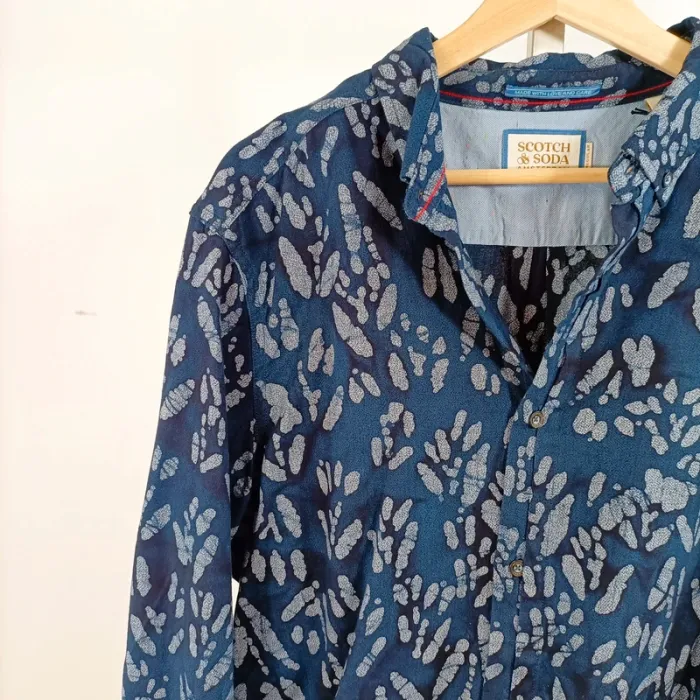 Chemise imprimée bleu marine Scotch & Soda neuve avec étiquette T.L A1484 - photo numéro 4
