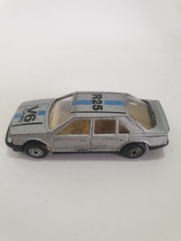 Mc Toy Renault 25 V6 Turbo 1/64 Made in Macau - photo numéro 8