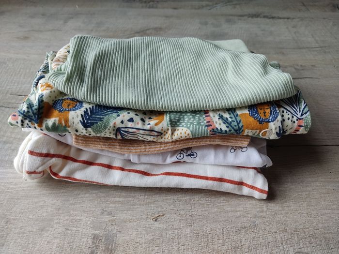 Lot vêtements naissance - photo numéro 2