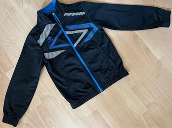 Belle veste de jogging Umbro T. 8 ans/126 cm garçon TBE