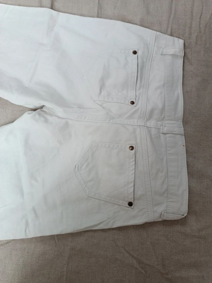 Pantalon blanc 7/8 ème - photo numéro 5