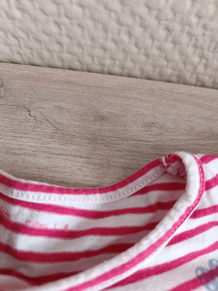 T-shirt marinière rouge avec motifs chien et cœur 4 ans - photo numéro 4