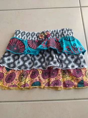 Jupe fille taille 5 ans marque haora