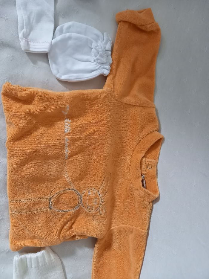 Lot vêtements 👧 1 mois - photo numéro 3