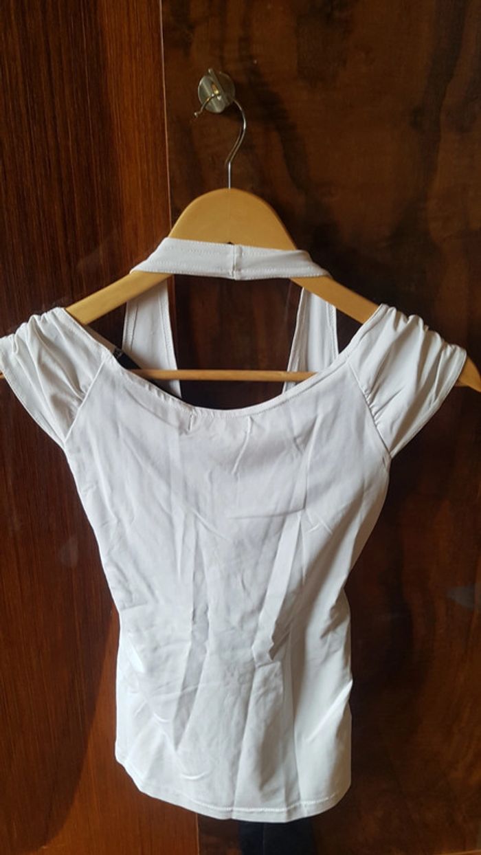 Tee shirt noir et blanc - photo numéro 3