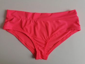 Bas de maillot de bain taille 36 LH