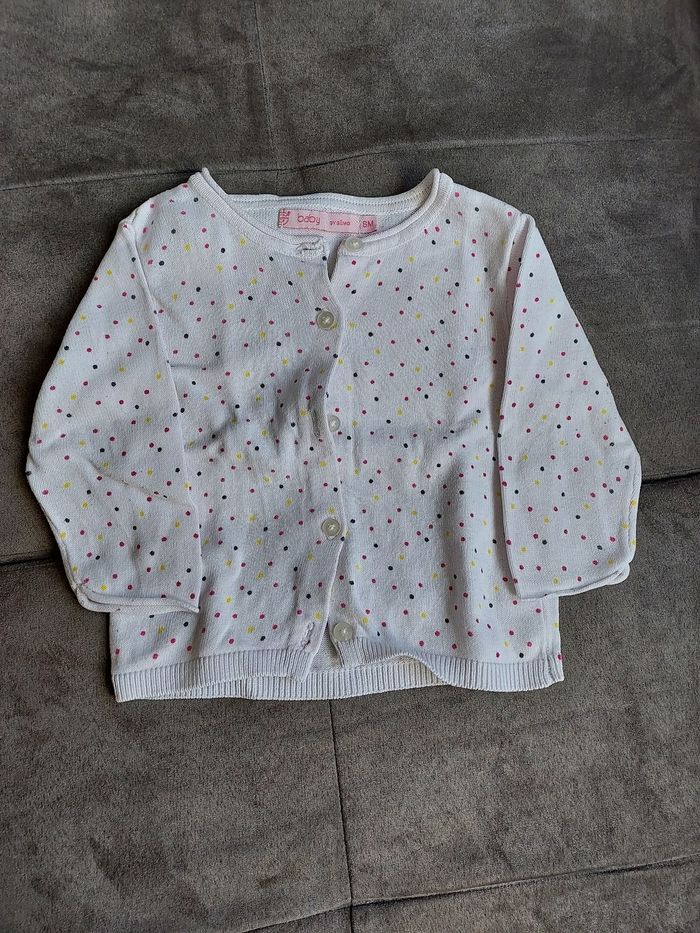 Gilets 6 mois - photo numéro 6