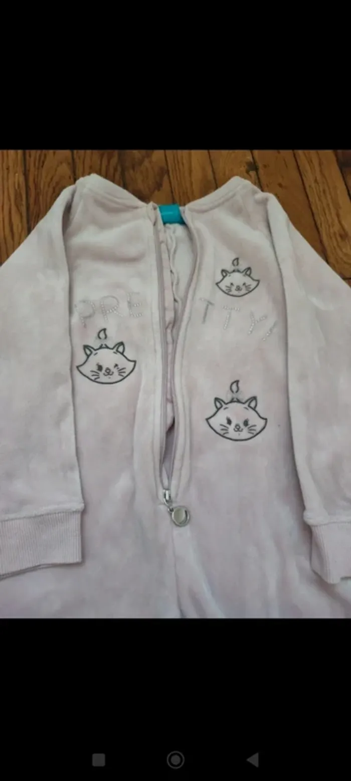 Disney pyjama combinaison 2/3 ans - photo numéro 4