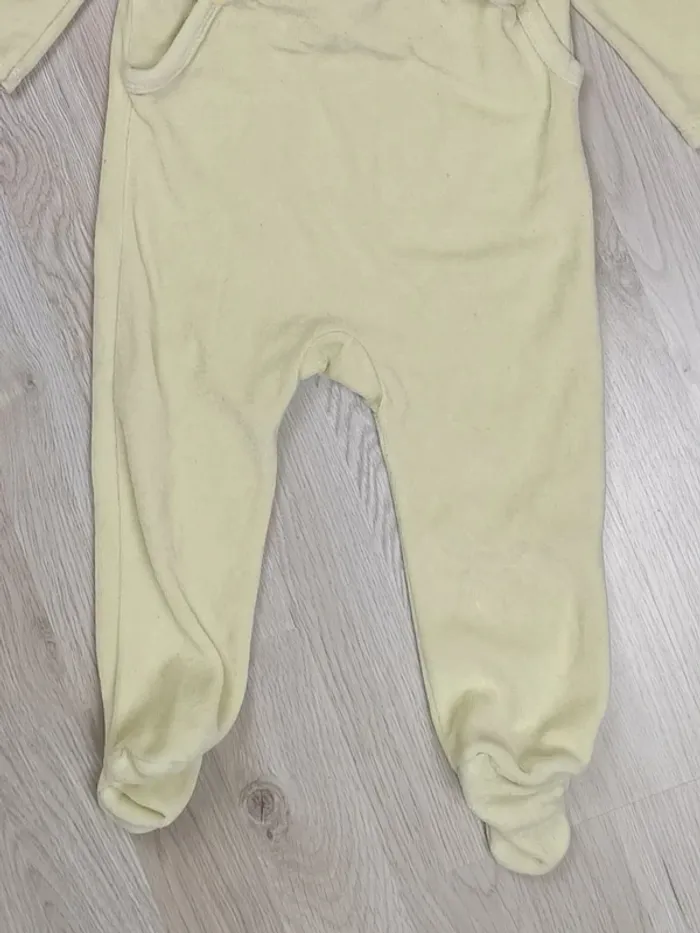 lot 2 shorts de bain + 1 pyjama garçon 18 mois - photo numéro 19