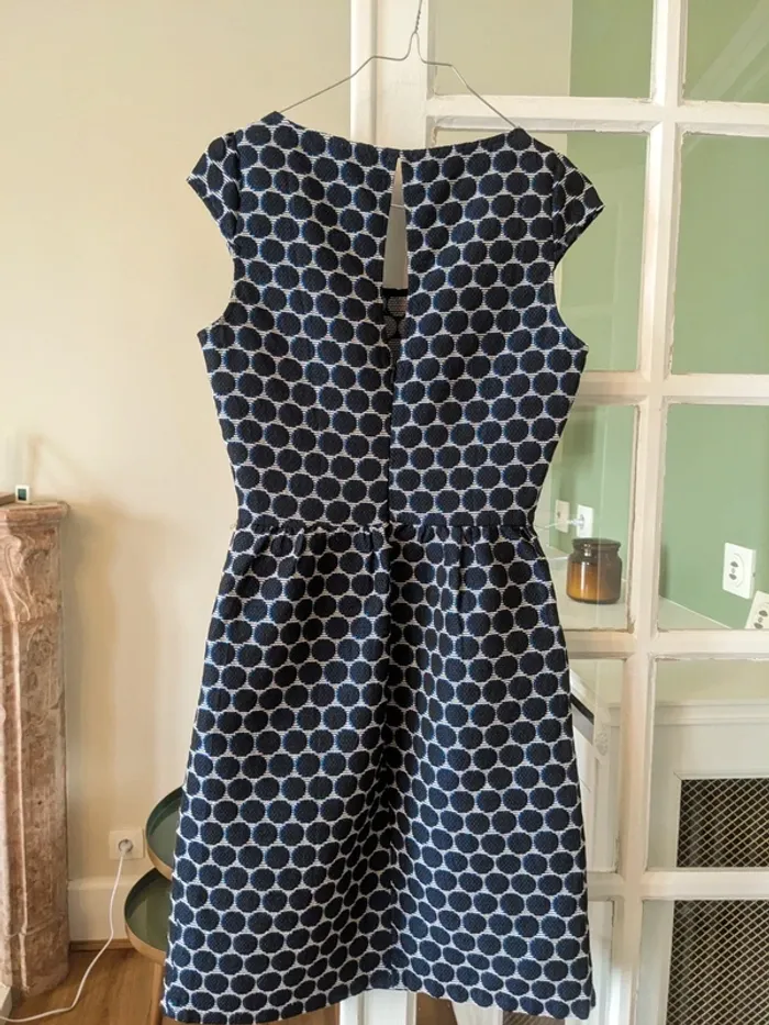 Robe Naf Naf très bon etat - photo numéro 2