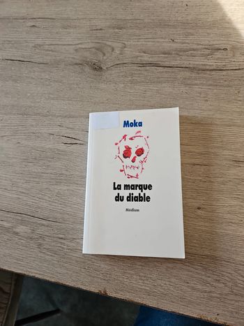 Livre de Moka La marque du diable  édition Médium, bon état
