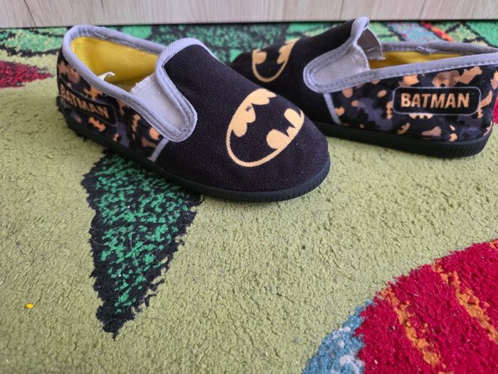 CHAUSSONS GARÇON BATMAN TAILLE 32 - photo numéro 3