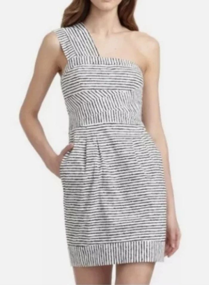Robe rayures noir blanc Taille XS Bcbg MaxAzria - photo numéro 2