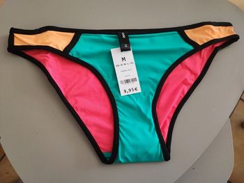 Bas de maillot de bain NEUF avec étiquette 💦
