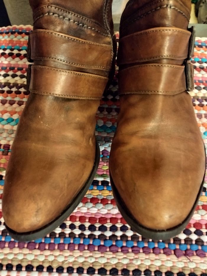 Belles bottes marron - photo numéro 3