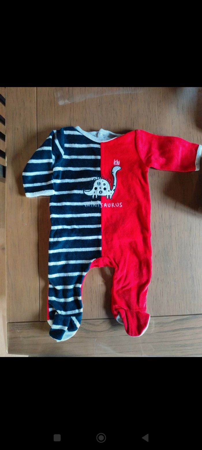 Lot de 4 pyjamas velours 3 mois - photo numéro 4