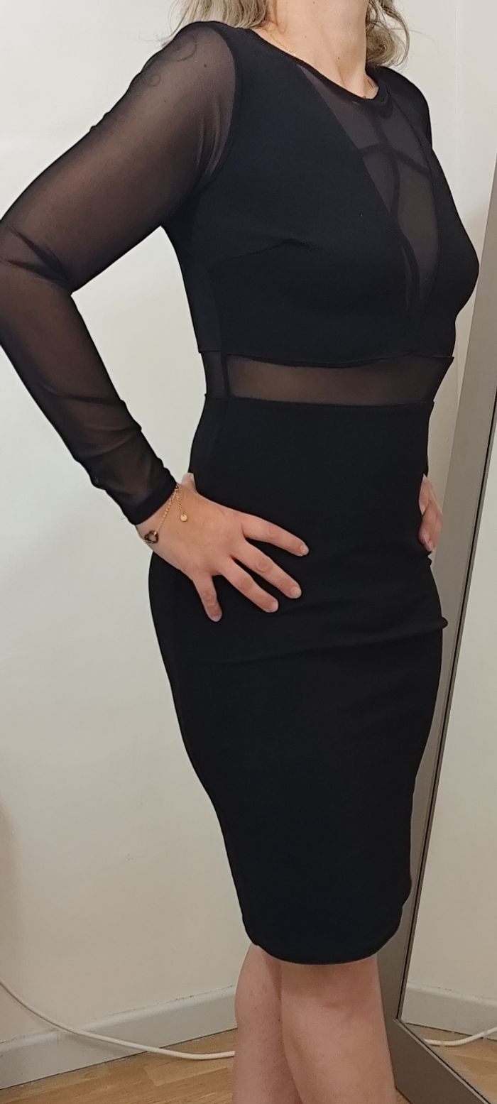 Petite robe noire - photo numéro 2