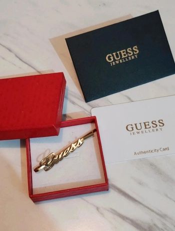 Barrette cheveux Guess