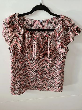 Haut à volant imprimé