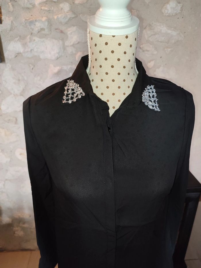 Chemise noire - photo numéro 4