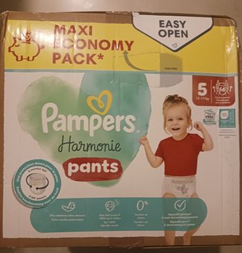 Couches Pampers 