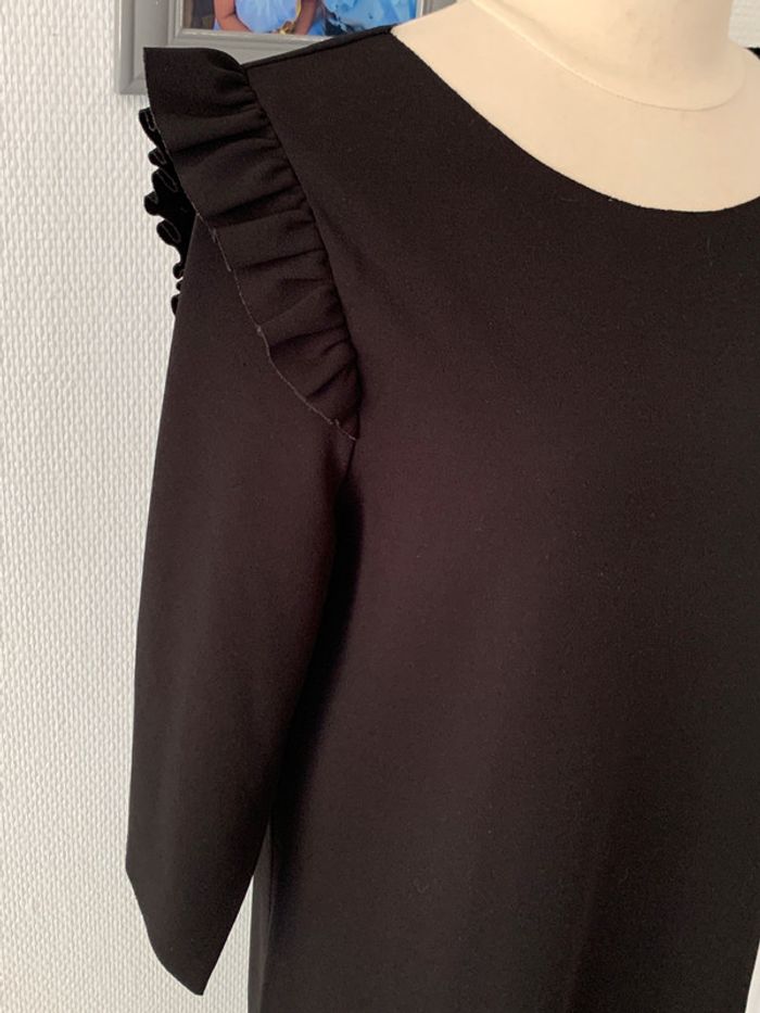 Robe noir - photo numéro 3