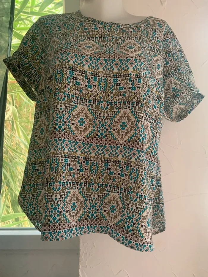 Blouse Balsamik  motif taille 48 manches courtes